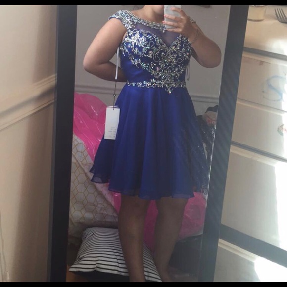 Homecoming dress - Picture 2 of 2